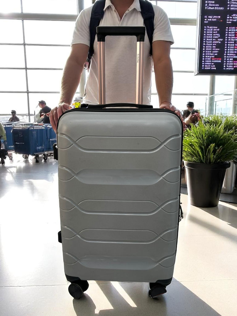 Durable Hard Shell Trolley Suitcase with Spinner Wheels – Lightweight Travel Luggage